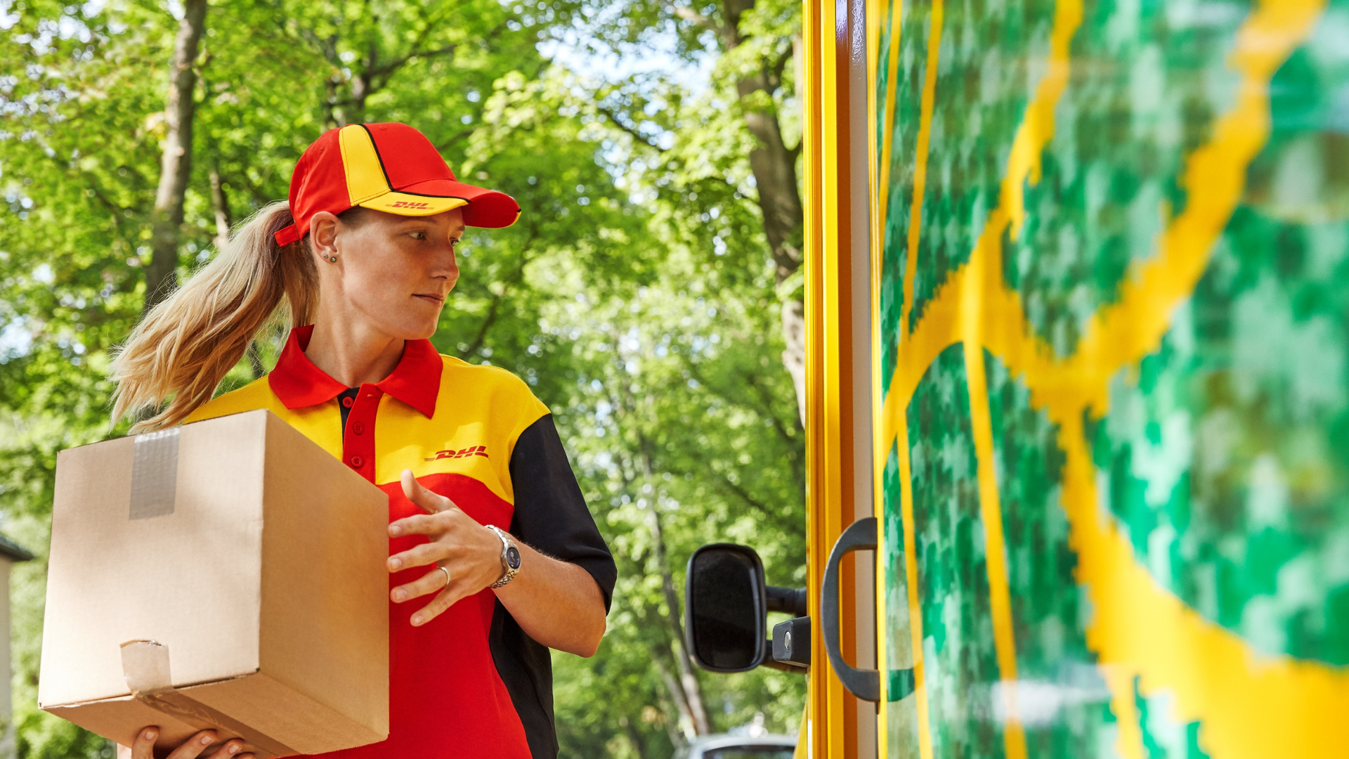 ORINGONE AND DHL GoGreen Plus TOGETHER FOR A MORE SUSTAINABLE WORLD
